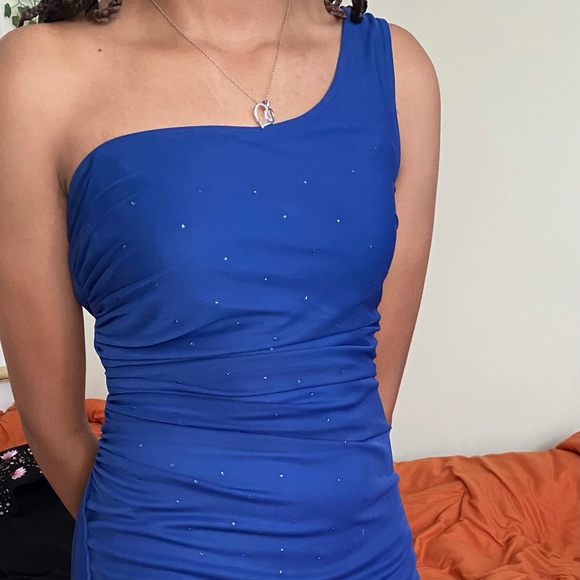 Blue ball gown - Picture 1 of 5